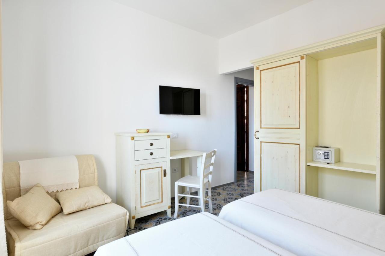 Fund'E Monte Hotell Baunei Exteriör bild